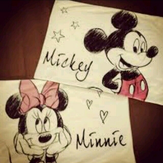 ディズニー(Disney)のミッキー&ミニー枕カバー(シーツ/カバー)
