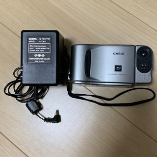 カシオ(CASIO)のCASIO QV-11 クラシックデジカメ 完動品 ACアダプター付き(コンパクトデジタルカメラ)