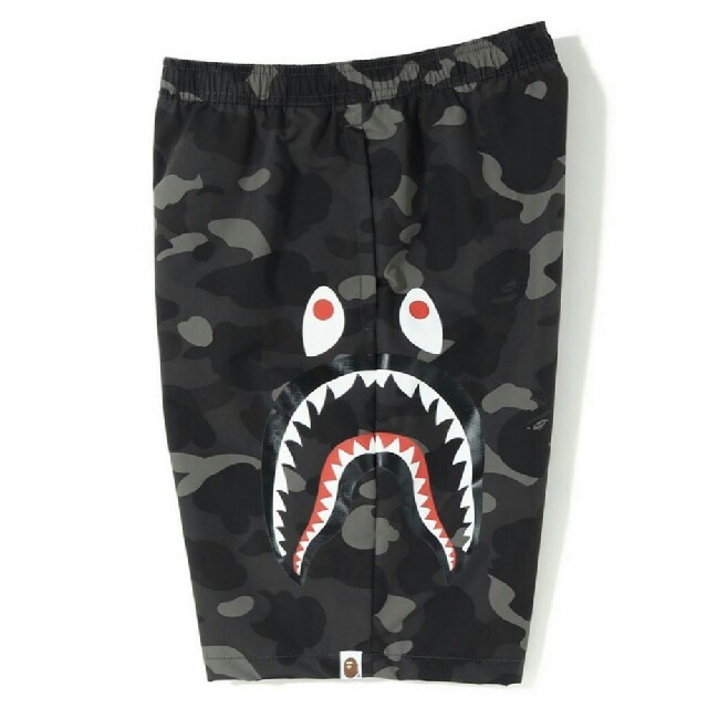 A BATHING APE(アベイシングエイプ)の送料込みsizeL abathingape shark Beach pants メンズのパンツ(ショートパンツ)の商品写真