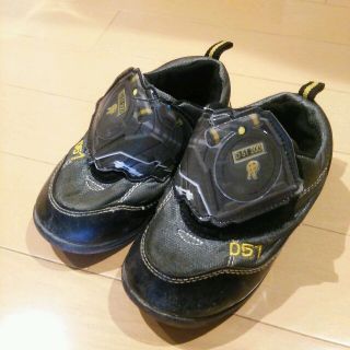 17㎝靴トミカ(スニーカー)