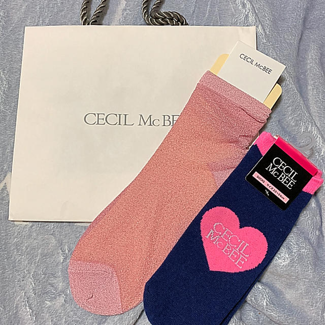 CECIL McBEE(セシルマクビー)のCECIL McBEE☆ハンドタオル3枚＆ソックス2つ＆ショッパーセット☆ロゴ☆ レディースのファッション小物(ハンカチ)の商品写真