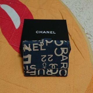 シャネル(CHANEL)のCHANEL ２つ折り ロゴ財布(財布)