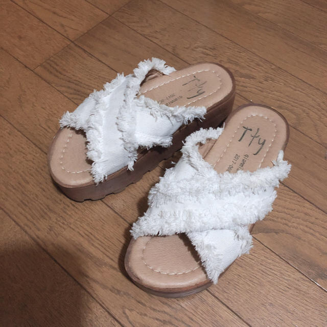 MURUA(ムルーア)の約22.5〜 レディースの靴/シューズ(サンダル)の商品写真