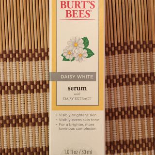 バーツビーズ(BURT'S BEES)の定価4500円 バーツビーツ デイジー ホワイト セラム(美容液)