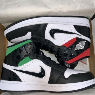 NIKE エアジョーダン1 MID SE QUAI54