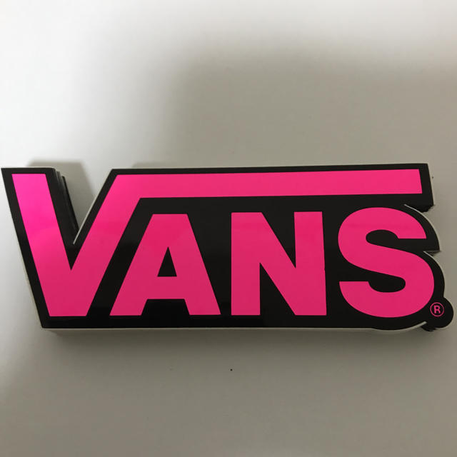 VANS(ヴァンズ)の【縦4cm横14.5cm】VANS ステッカー ピンク 自動車/バイクのバイク(ステッカー)の商品写真