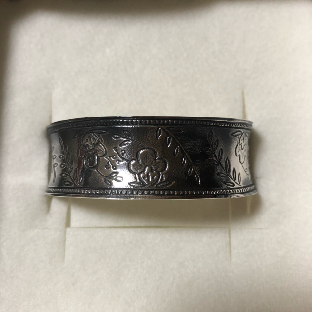 アリシアスタンBoho Carved Bangle