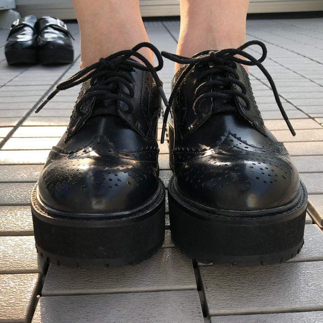 ZARA - ZARA 厚底ウィングチップシューズの通販 by おでんちゃん ZARA - ZARA 厚底ウィングチップシューズの通販 by おでんちゃん