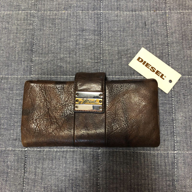 DIESEL(ディーゼル)のDIESEL 革財布！ レディースのファッション小物(財布)の商品写真
