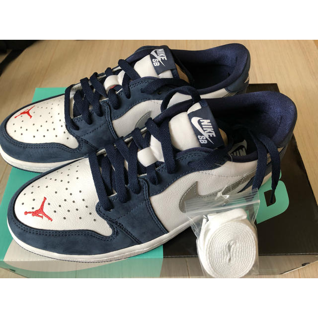 NIKE SB AIR JORDAN 1 LOW QS 27靴/シューズ