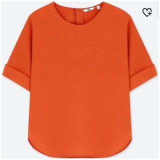 ユニクロ(UNIQLO)のUNIQLO　ユニクロ ドレープTブラウス 半袖 オレンジ　M(シャツ/ブラウス(半袖/袖なし))