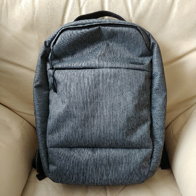 INCASE CITY COLLECTION COMPACT BACKPACK