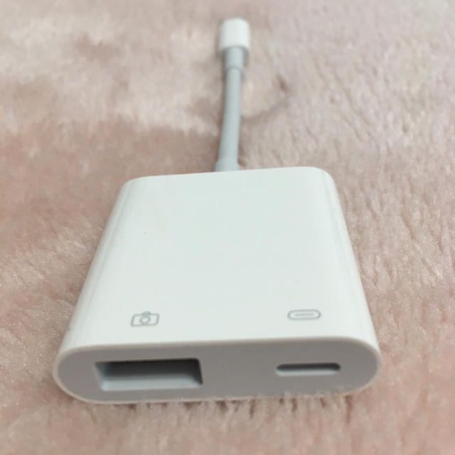 Apple(アップル)のiPad Lightning- USB 3 カメラ アダプタ Apple 純正  スマホ/家電/カメラのスマホアクセサリー(その他)の商品写真