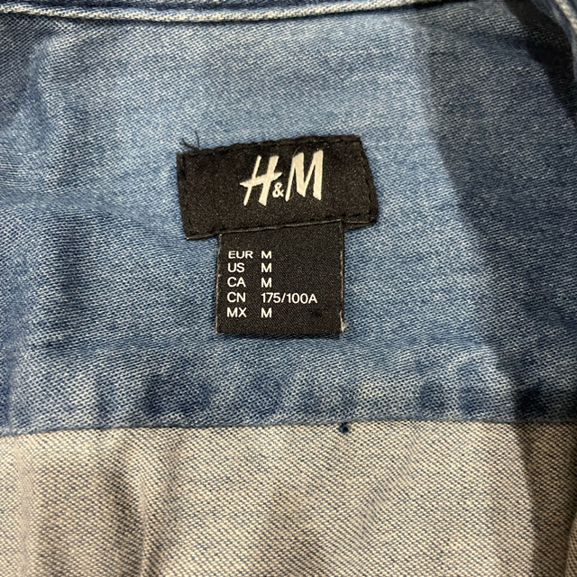 H&M(エイチアンドエム)のH&M デニムシャツ メンズのトップス(シャツ)の商品写真
