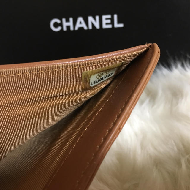 ファッション小物正規品 シャネル CHANEL キャビアスキン マトラッセ 長財布