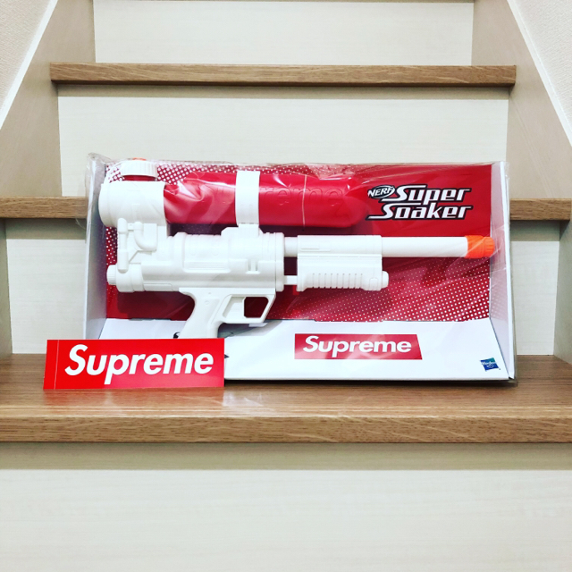 Supreme®/Super Soaker 50 Water Blaster™