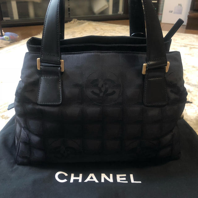 CHANEL♡トラベルライン台形トートバッグ黒