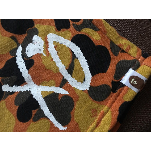 A BATHING APE(アベイシングエイプ)のsubway10928様 BAPE x XO CAMO SHARK SHORTS メンズのパンツ(ショートパンツ)の商品写真