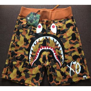 アベイシングエイプ(A BATHING APE)のsubway10928様 BAPE x XO CAMO SHARK SHORTS(ショートパンツ)