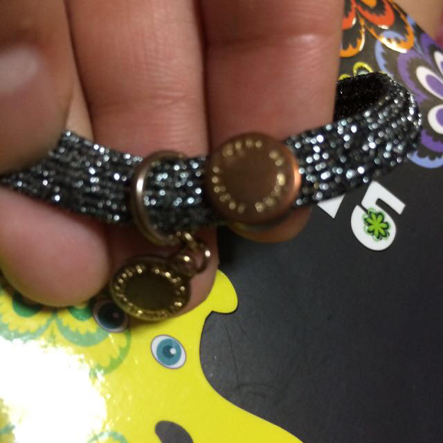 MARC BY MARC JACOBS(マークバイマークジェイコブス)のMARC  ラメゴム レディースのアクセサリー(ブレスレット/バングル)の商品写真