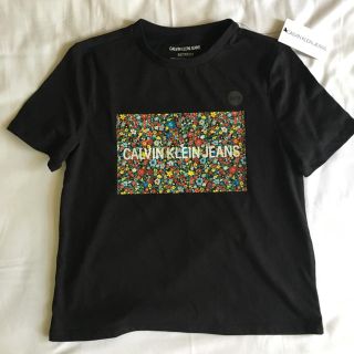 カルバンクライン(Calvin Klein)の新品Calvin Klein花柄Tシャツ(Tシャツ(半袖/袖なし))