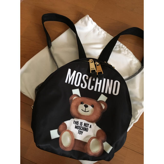 MOSCHINO(モスキーノ)のMOSCHINOくま❤︎リュック レディースのバッグ(リュック/バックパック)の商品写真