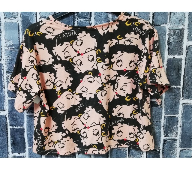 ANAP Latina(アナップラティーナ)の美品★ANAP Latina×ベティちゃんコラボショートTシャツピンク★完売品★ レディースのトップス(Tシャツ(半袖/袖なし))の商品写真