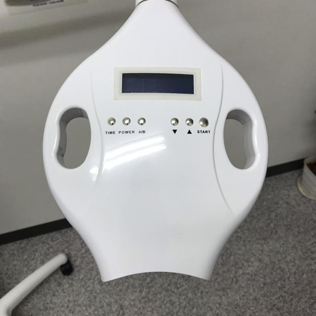 安くしました【中古】ホワイトニングマシン 有名ブランド 38250円