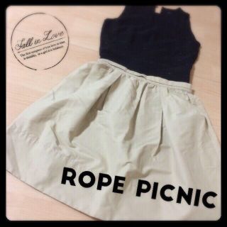 ロペピクニック(Rope' Picnic)のロペピクニック♡美品タフタスカート(ひざ丈スカート)