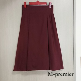 エムプルミエ(M-premier)のエムプルミエ　タックフレアスカート　サイズ38(ひざ丈スカート)