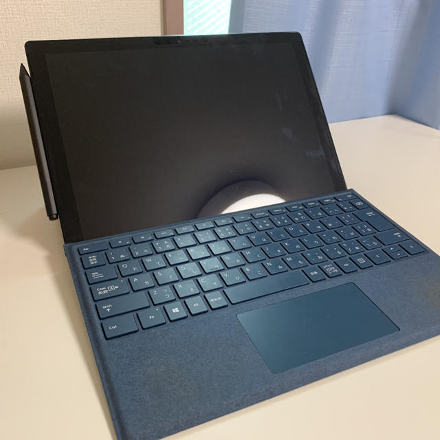 Microsoft(マイクロソフト)のSurface pro 6 ブラック キーボード、ペン、マウス付き保証期間中 スマホ/家電/カメラのPC/タブレット(タブレット)の商品写真