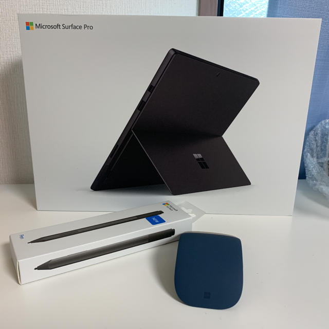 Microsoft(マイクロソフト)のSurface pro 6 ブラック キーボード、ペン、マウス付き保証期間中 スマホ/家電/カメラのPC/タブレット(タブレット)の商品写真