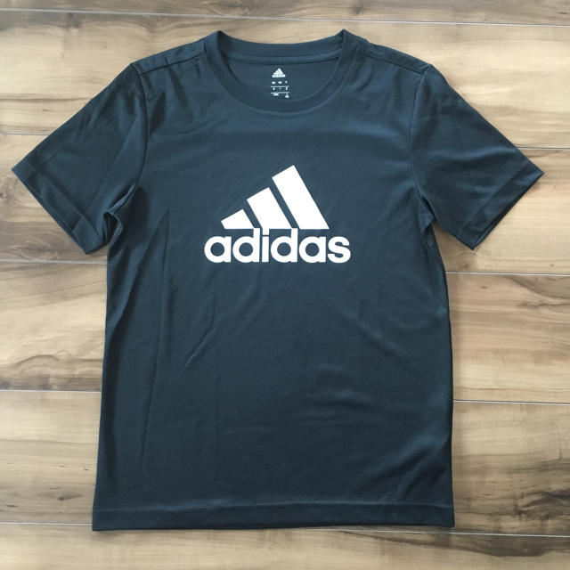 adidas(アディダス)の新品 アディダス climalite Tシャツ 150 キッズ/ベビー/マタニティのキッズ服男の子用(90cm~)(Tシャツ/カットソー)の商品写真