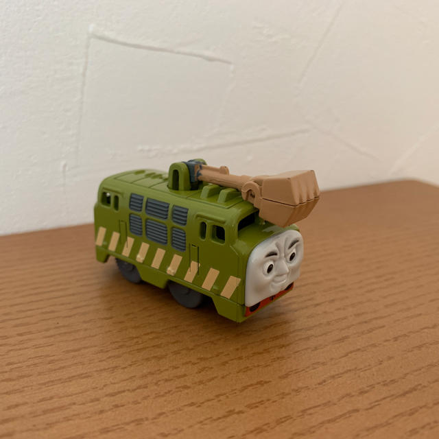 Takara Tomy(タカラトミー)のカプセルプラレール トーマス ゼンマイ車セット ⑧ キッズ/ベビー/マタニティのおもちゃ(電車のおもちゃ/車)の商品写真