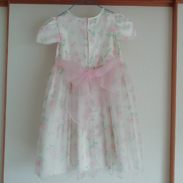 【値下】ドレス(120cm)  発表会　結婚式 キッズ/ベビー/マタニティのキッズ服女の子用(90cm~)(ドレス/フォーマル)の商品写真