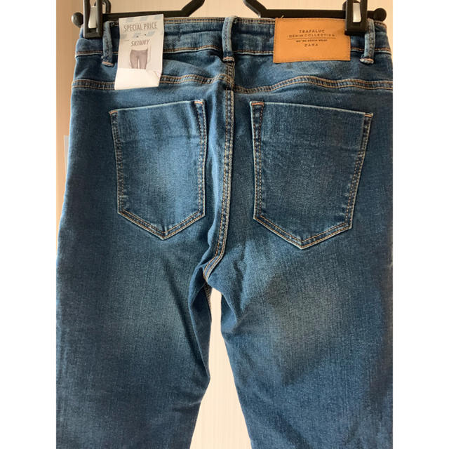 ZARA(ザラ)のSALE★新品『ZARA スキニーパンツ』 レディースのパンツ(スキニーパンツ)の商品写真