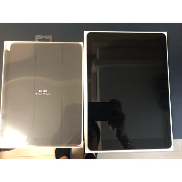 【純正カバー付き】iPad  9.7インチ 第六世代 2018年モデル