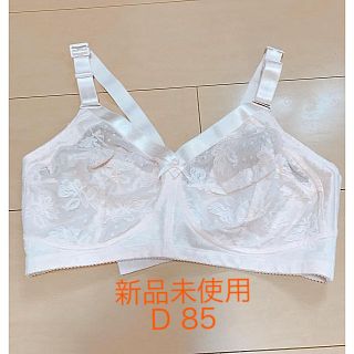 シャルレ(シャルレ)のシャルレ ブラジャー  D 85 (新品未使用)(ブラ)