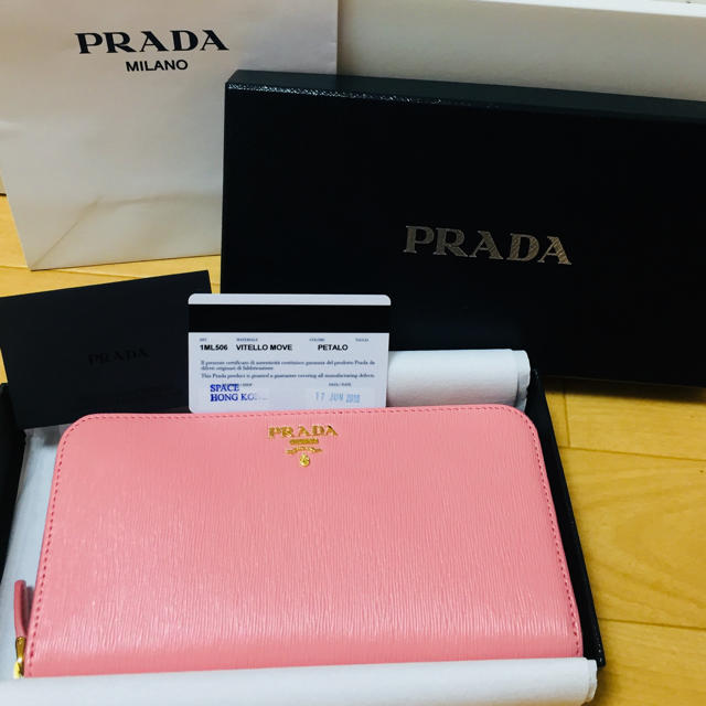 PRADA - 【新品 未使用】PRADA プラダ 長財布 サフィアーノ