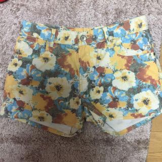 レトロガール(RETRO GIRL)のレトロガール 花柄ショートパンツ(ショートパンツ)