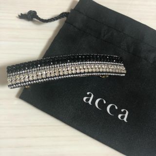 アッカ(acca)の《値下げ中》acca ヘアバレッタ ラインストーン ブラック(バレッタ/ヘアクリップ)