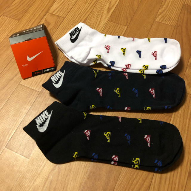 NIKE(ナイキ)の新品未使用NIKE靴下3足セット メンズのレッグウェア(ソックス)の商品写真