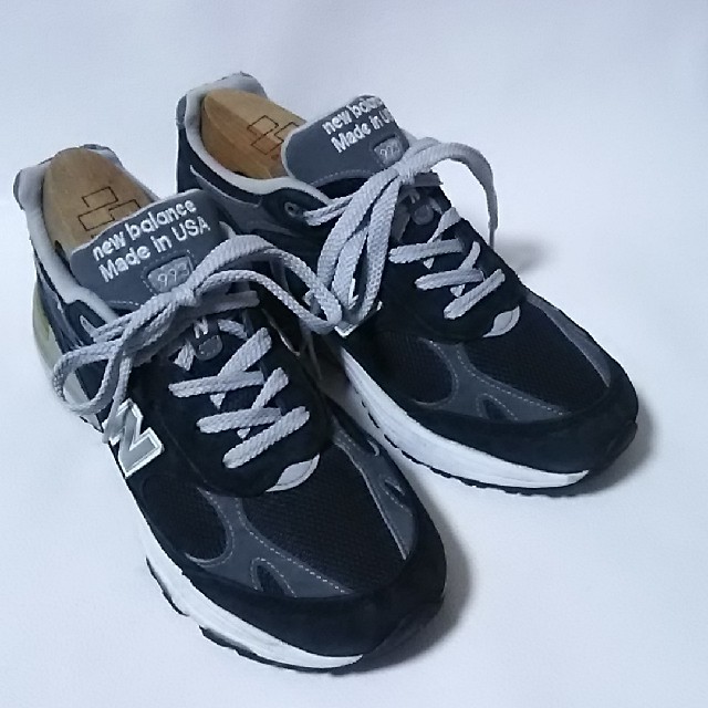 New Balance(ニューバランス)の


希少アメリカ製ビンテージ！ニューバランス993高級スニーカー黒銀


 レディースの靴/シューズ(スニーカー)の商品写真