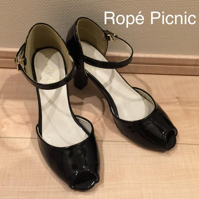 Rope' Picnic(ロペピクニック)のRopé Picnic エナメルサンダル レディースの靴/シューズ(サンダル)の商品写真