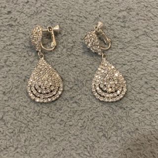 ヴェラウォン(Vera Wang)のブライダルアクセ(イヤリング)