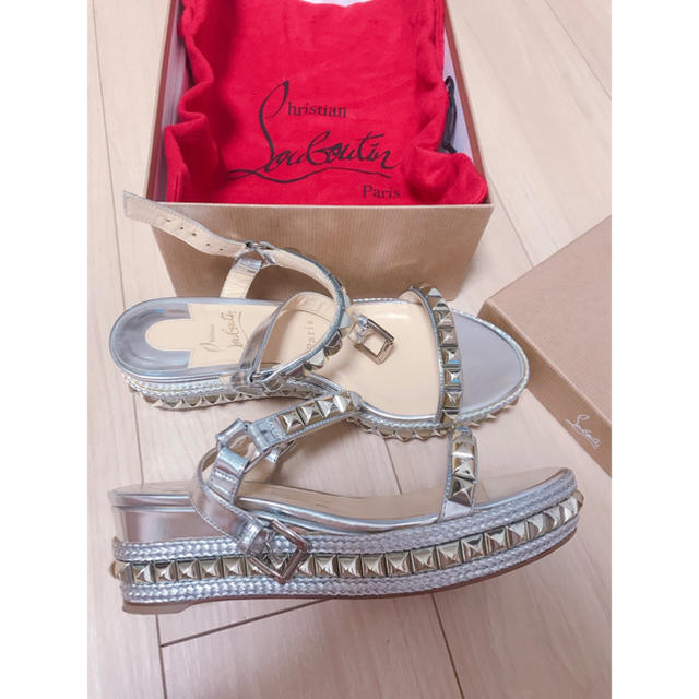 バレンチノChristian　Louboutin★クリスチャンルブタン★カタコニコ★37