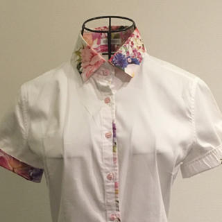 ナラカミーチェ(NARACAMICIE)のナラカミーチェ NARACAMICIE 花柄襟の半袖シャツ(シャツ/ブラウス(半袖/袖なし))