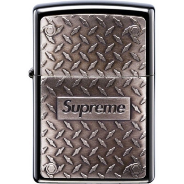 Supreme Diamond Plate Zippo