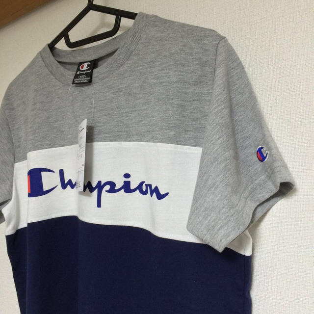 Champion(チャンピオン)のトリコロールTシャツ キッズ/ベビー/マタニティのキッズ服女の子用(90cm~)(Tシャツ/カットソー)の商品写真