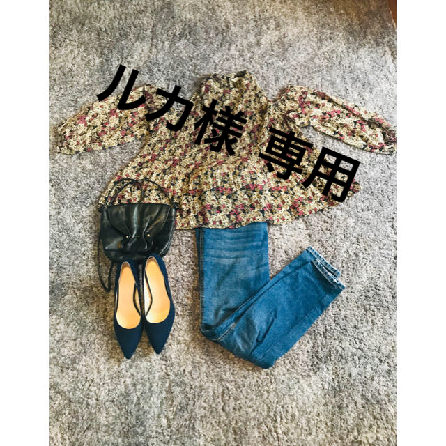 ZARA(ザラ)のZARA 肩見せブラウス レディースのトップス(カットソー(半袖/袖なし))の商品写真